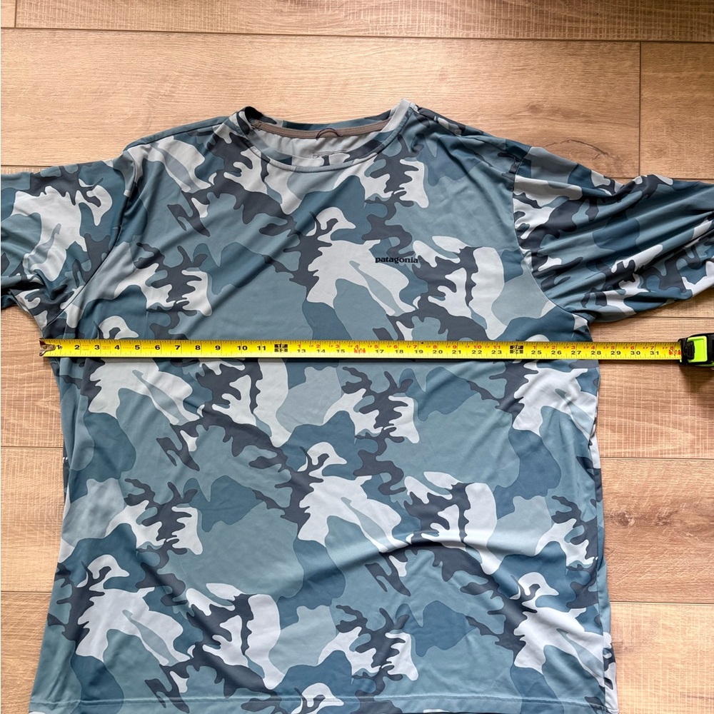 Men's Long-Sleeved Capilene® Cool Daily Fish Graphic Shirt - Picture 5 of 7